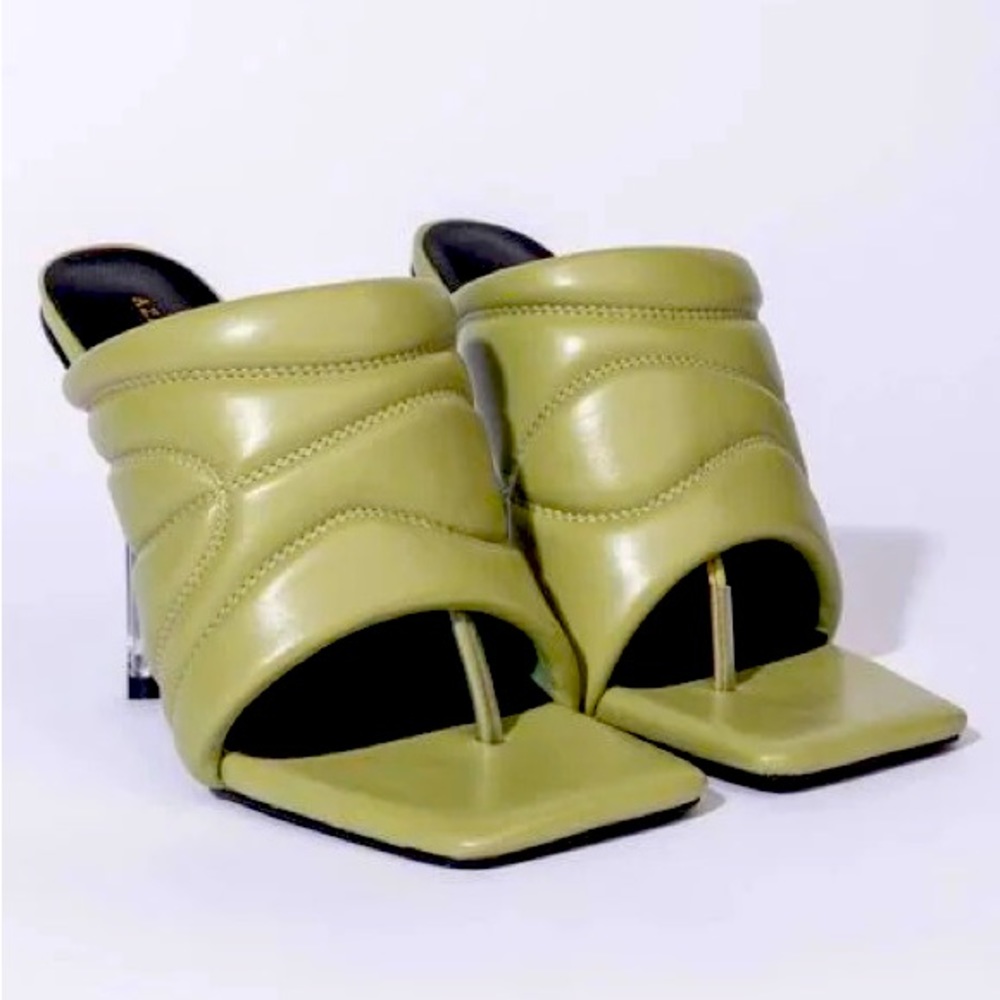 Azela wang green square shaped heel